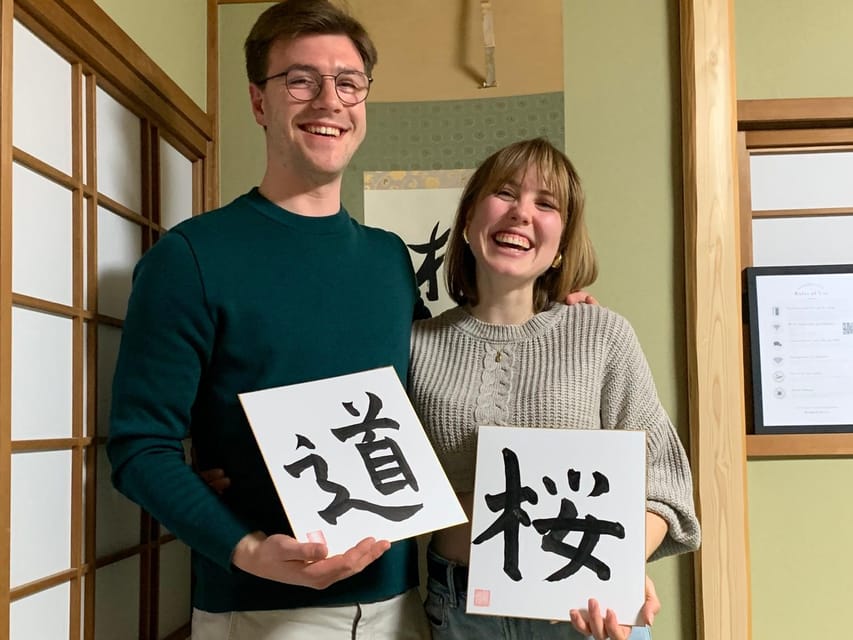 Kyoto Ninenzaka : Japanese Calligraphy Class in Townhouse - Price and value for a 50 minute calligraphy workshop