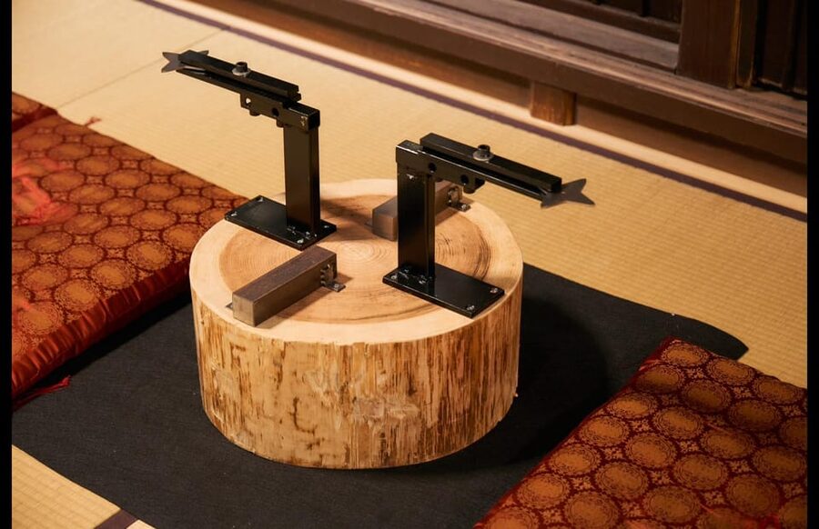 Kyoto: Ninja Weapon Forging Experience - Step 4: Shaping with precision using a belt sander