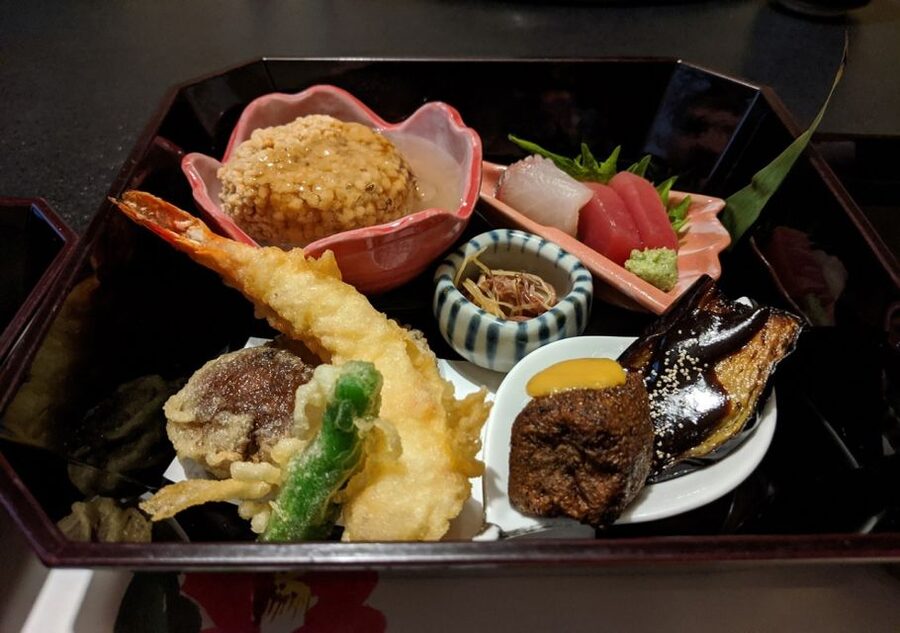 Kyoto: Nishiki Market Food Tour - Japanese tea and the seasonal rhythm behind Kyoto flavors