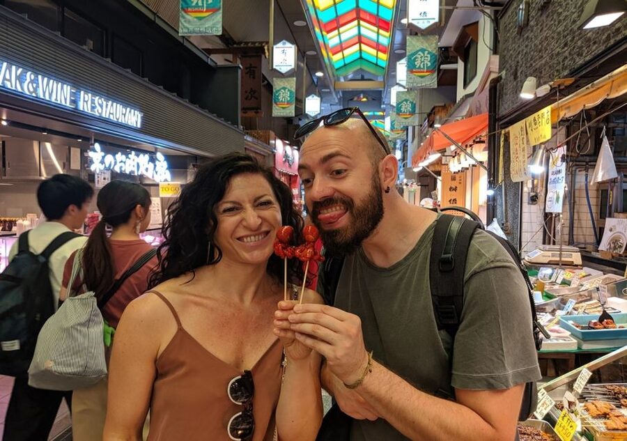 Kyoto: Nishiki Market Food Tour - The 3-hour format and why small-group pacing matters