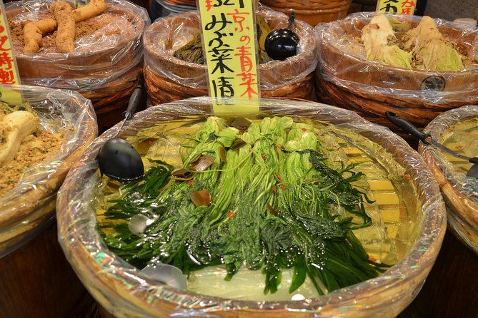 Kyoto Nishiki Market Tour - Lunch and Tea Included: A Real Meal Break