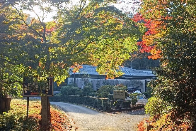 Kyoto Off The Beaten Path: Hidden Zen Garden & Magical Shrine - Stop 3: Tofuku-ji, Rinzai Zen roots, and the Zen garden fee