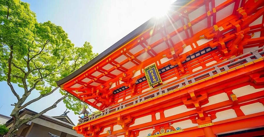 Kyoto/Osaka: Kobe & Himeji Journey Through Culture & History - Kobe Harborland: Port views, shops, and an easy start