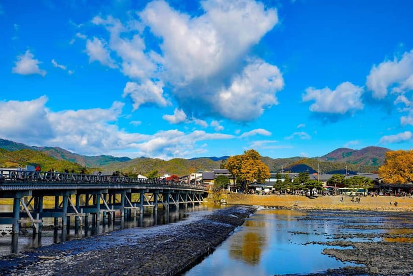 Kyoto/Osaka: Nara, Fushimi Inari Taisha, Arashiyama Bus Tour - Why this Osaka to Kyoto route makes sense for a first Japan trip