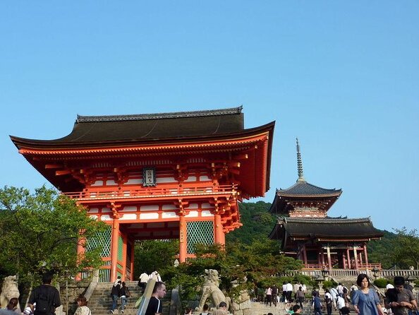 Kyoto Portrait Tour with Kimono - Quick hits before you book