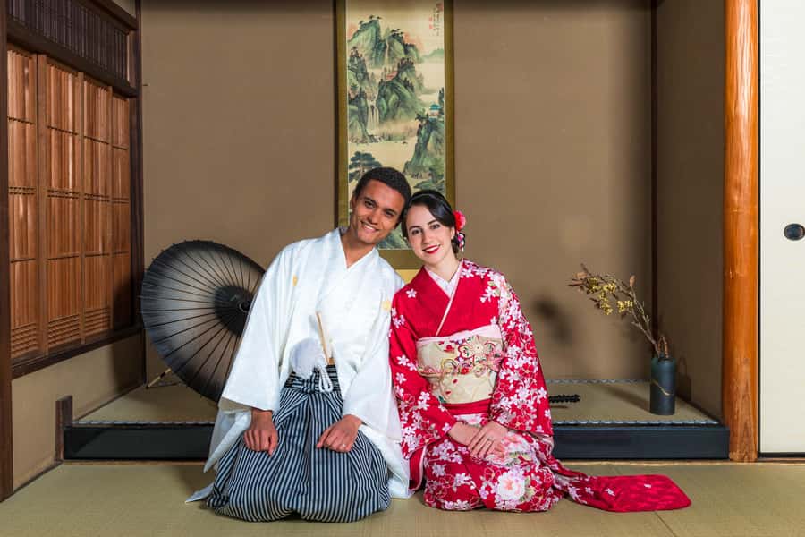 Kyoto: Premium Kimono Rental for 1 day to stroll around - The 1-hour rental flow, plus the timing reality check