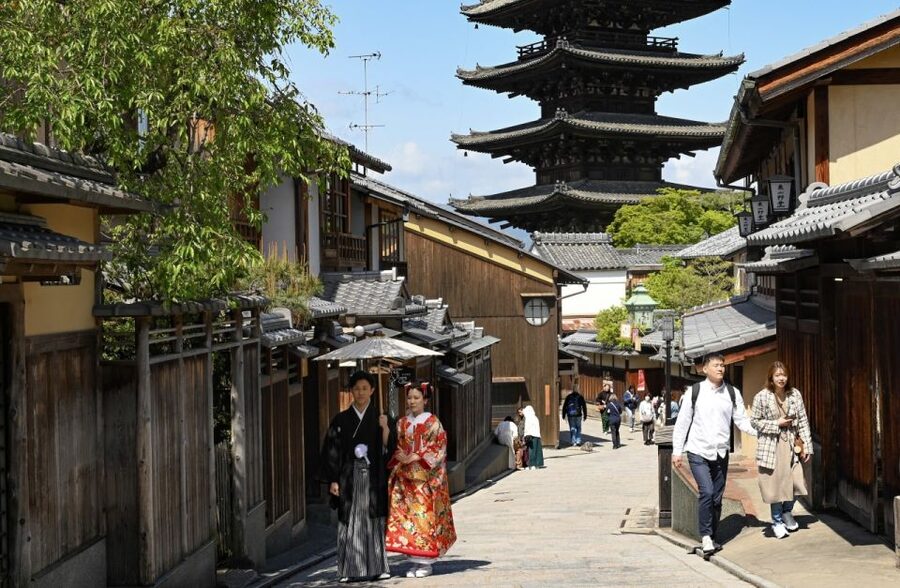 Kyoto: Private Customized Walking Tour with a Local Insider - Choosing 2 to 6 Hours, and Matching It to Your Trip