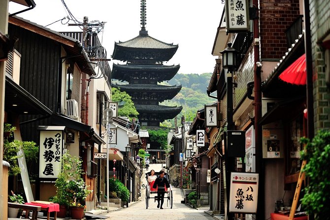 Kyoto Rickshaw Tour - Guides like Fumi, Kai, and Hina: why the storytelling is the main show
