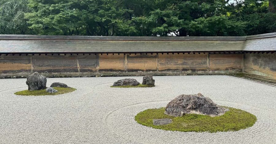 Kyoto: Ryōan-ji, Greatest Zen Garden Guided Tour in 90 Min. - Key moments you should care about
