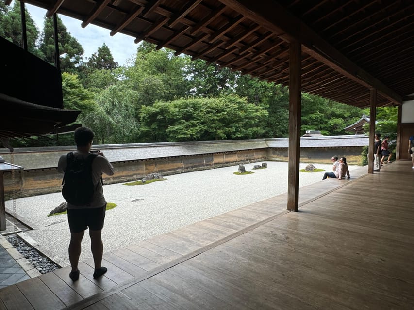 Kyoto: Ryōan-ji, Greatest Zen Garden Guided Tour in 90 Min. - The viewpoint stop: turning one famous view into several useful angles