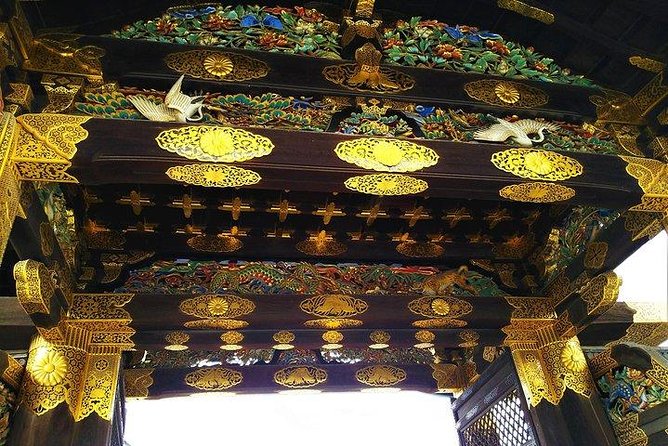 Kyoto Samurai and Geisha Town Private Walking Tour - Kennin-ji Temple and its dry garden design