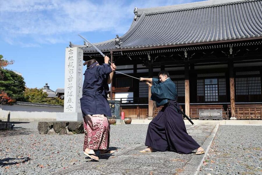 Kyoto: Samurai Sword & Kimono Action Filming Experience - Who should book this samurai sword and kimono experience