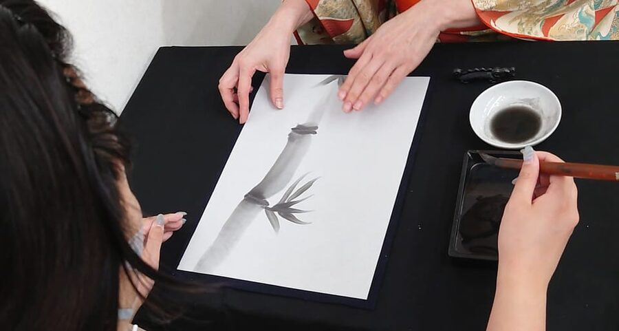 Kyoto: Sumi Ink and Brush Calligraphy Experience - Key things to know before you go