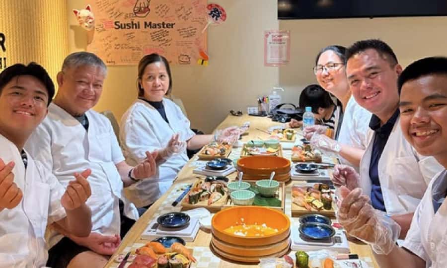 Kyoto: Sushi Making Experience in Kawaramachi - Eating Your Own Sushi: The Best Part, Done Immediately
