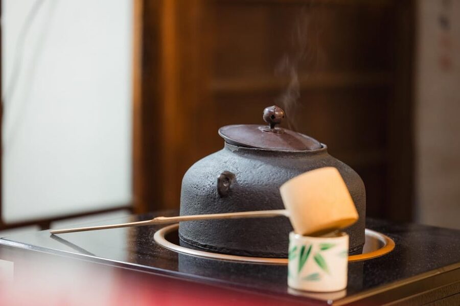 Kyoto: Table-Style Tea Ceremony at a Kyo-Machiya - Matcha making with a bamboo whisk, plus the taste payoff