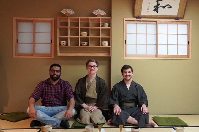 Kyoto Tea Ceremony & Kiyomizu-dera Temple Walking Tour - From Yasaka Shrine to Kiyomizuzaka, Where the Old Streets Actually Function