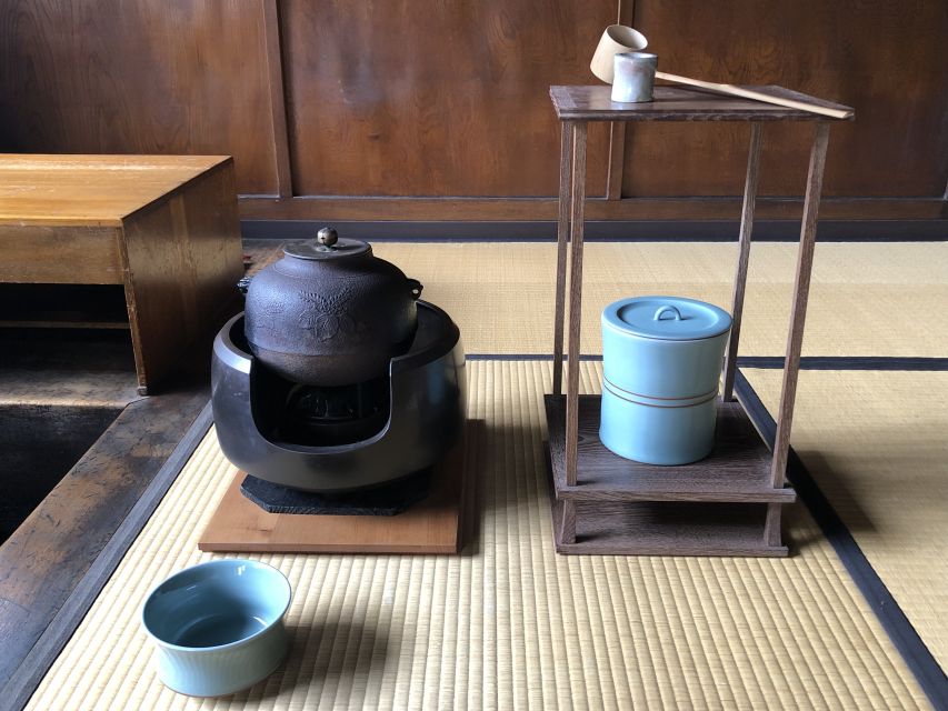 Kyoto: Tea Ceremony Meditation - Make Matcha with Tea Master - How the tea master guides you, with names like Miki-san and Aki-san