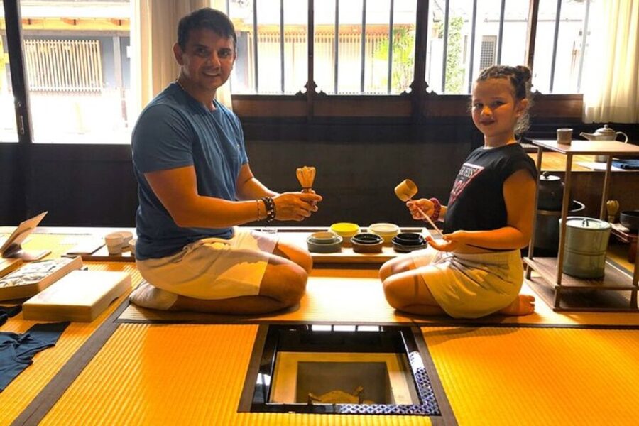Kyoto: Tea Ceremony Meditation - Make Matcha with Tea Master - Souvenirs and Japanese crafts: what you can take home