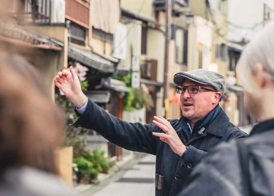 Kyoto: The Geisha Districts of Kyoto Walking Tour - Timing, pace, and what to do with your evening afterward
