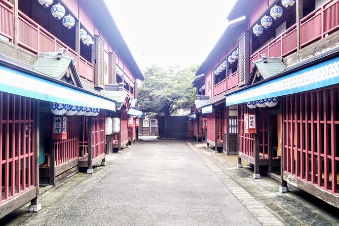 Kyoto top must-see Golden pavilion and Bamboo forest half-day Private tour - Bamboo Forest Street: what you should expect from the walking time