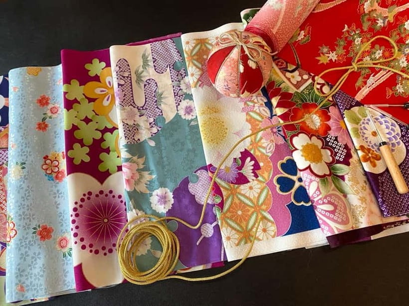 Kyoto: Traditional Kimono Fabric Handicrafts Workshop - Nearby Temples and Shrines, Plus a Bonus Walking Plan