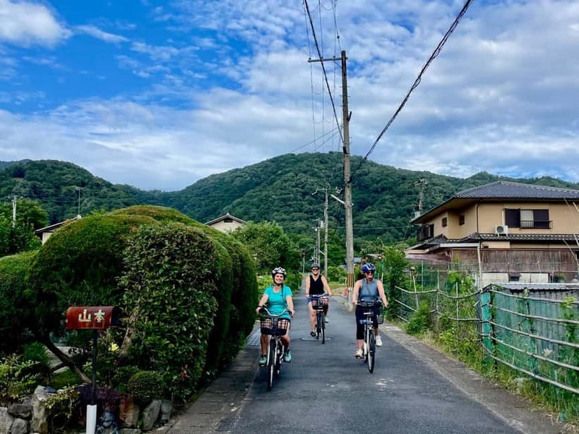 Kyoto : True Kyoto Avoid the crowds E-Bike Tour - How Local Tastings Fit In When Food Is Not Included