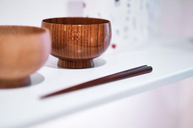 Kyoto Urushi Lacquer Factory Tour and Chopstick Making Experience - Key things to know before you go