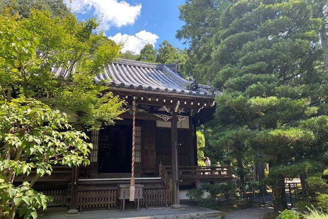 Kyoto Walking Tour Goshuin Collecting and Temples Discover - Tofuku-ji Temple: Tsutenkyo Bridge and Mirei Shigemori garden time