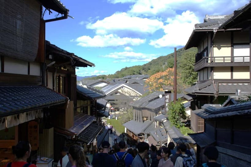 Kyoto: Walking tour Kiyomizu, Geisha District with a Local - Price and value: $40 that includes more than a walk