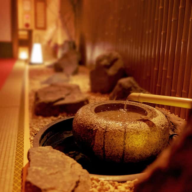 Kyoto: Wazuma Magic Show & Tea Ceremony - Key highlights at a glance