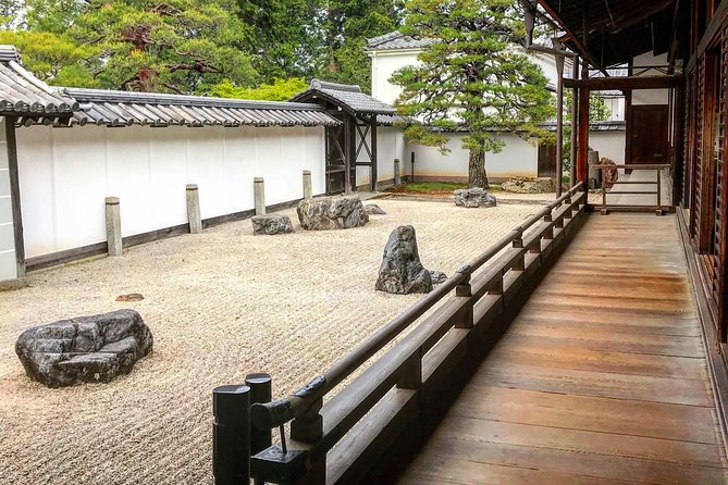 Kyoto: Zen Garden, Zen Mind (Private) - The Zen garden basics you’ll recognize during the walk