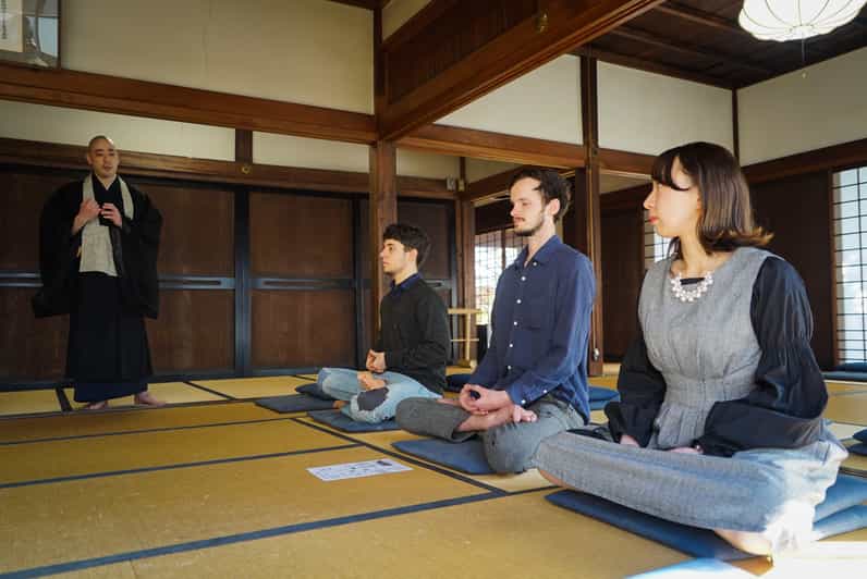 Kyoto: Zen Meditation and Garden Tour at a Temple with Lunch - Zen starts in a garden walk at Kōmyō-in