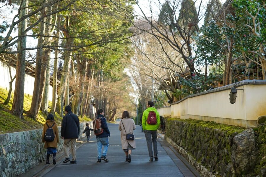 Kyoto: Zen Meditation and Garden Tour at a Temple with Lunch - Who should book this Kyoto Zen meditation tour, and who should skip it