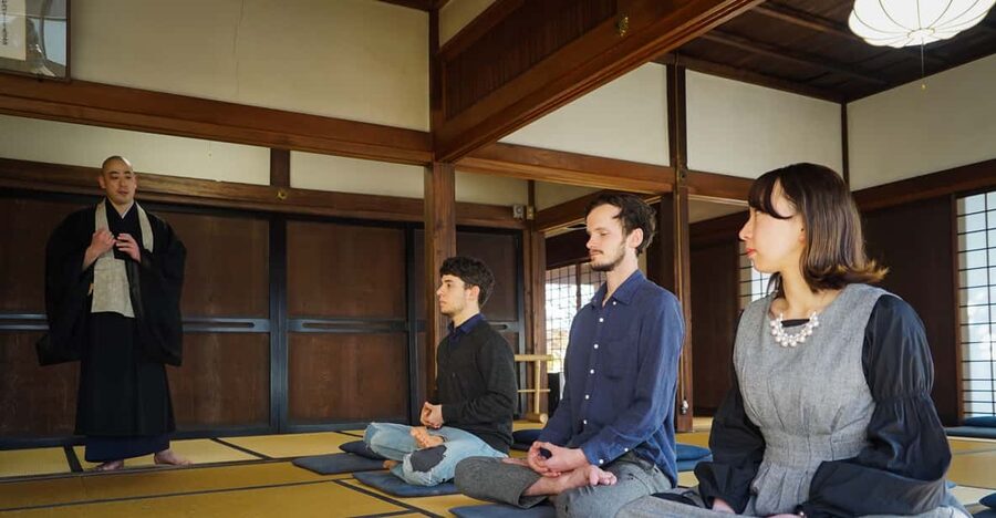 Kyoto: Zen Meditation and Garden Tour at a Temple with Lunch - How zazen actually feels when the guide keeps silence