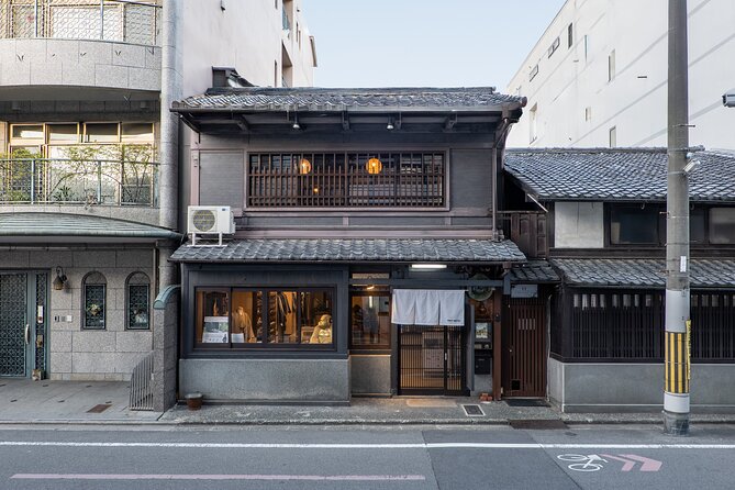 Men's Kimono Lesson and Shopping in Kyoto - Inside the store, you’ll understand kimono as real clothing