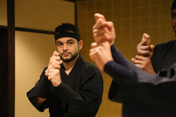 Ninja 2-hour Hands-on Lesson by Japanese master in Kyoto -Medium - Kusarigama, Rope Techniques, Shuriken, and Blow Darts