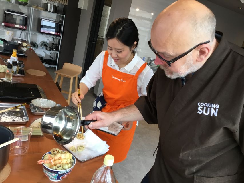 Nishiki Market Food Tour with Cooking Class - Logistics that affect your comfort: time, crowding, and options