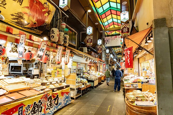 Nishiki Market Kyoto Foodie Tour with Expert Guide - Should you book this Nishiki Market foodie tour?