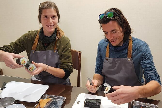 Nishiki Market, Private Sushi class & Sake Tasting in Townhouse - Key points to know before you go