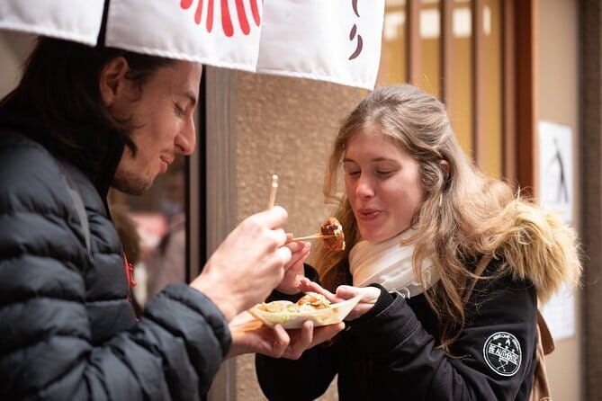 Nishiki Market, Private Sushi class & Sake Tasting in Townhouse - Inside the kyomachiya townhouse, where sake sets the tone
