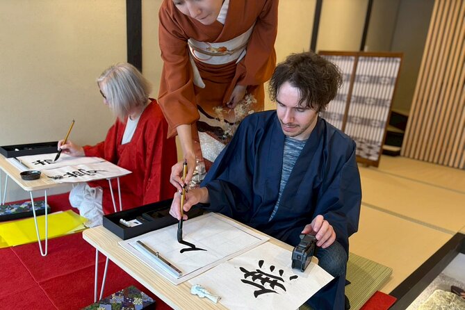 【OKADA】Kyoto Japanese calligraphy experience (shodo) - Why Kyoto shodo works so well for first-timers