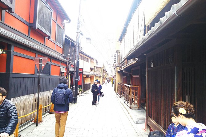 One-Day Walking Tour : Enjoy Kyoto to the fullest! - Stop 4: Fushimi Inari-taisha and the Torii Gate Tunnel Walk
