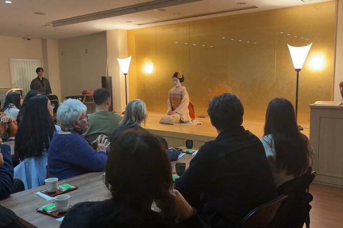 One Hour Geisha Show in Gion Kyoto - Meeting at Daikokuchō in Higashiyama: Timing and Arrival