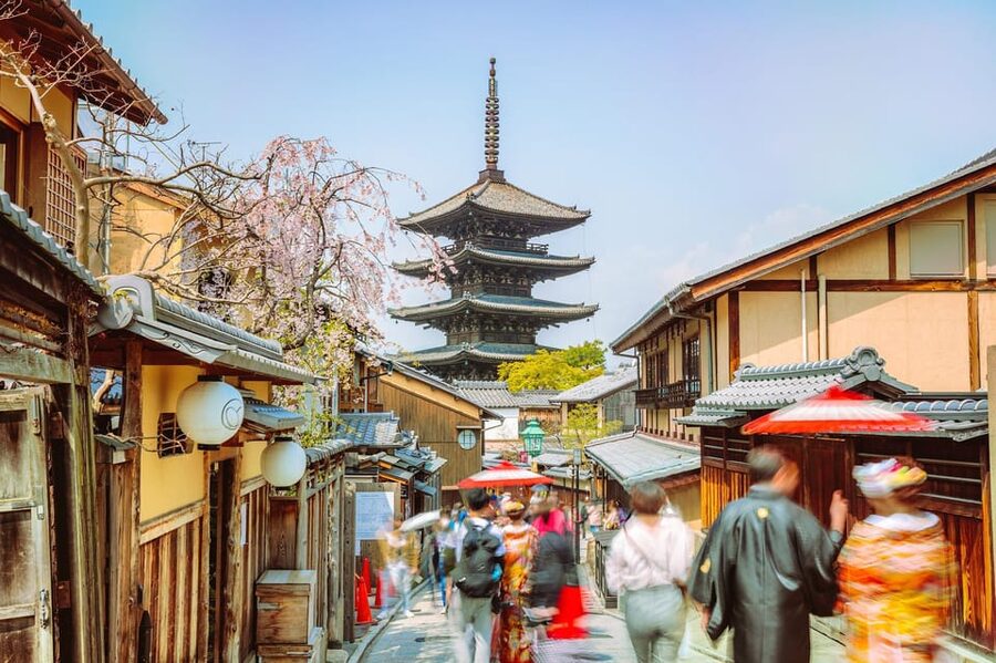 Osaka: Kyoto Highlights Tour and Pottery Workshop Experience - Zuiko-gama pottery at a 150-year kiln: what you actually make