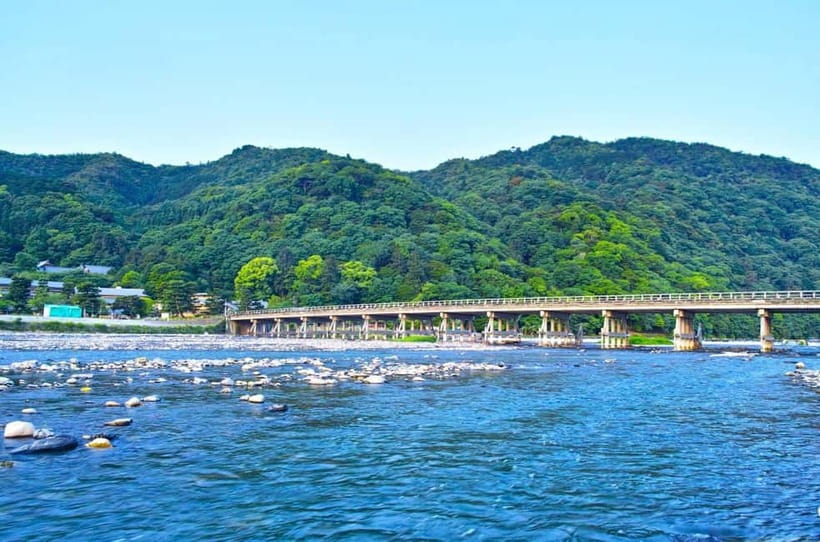 Osaka/Kyoto: Katsuoji, Kinkakuji, Arashiyama 1-Day Bus Tour - One Day, Three Vibes: Prayer, Bamboo Quiet, and Golden Kinkakuji