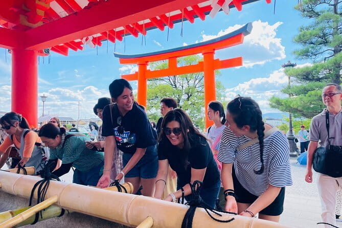 Pedal Adventure Kyoto's iconic landmarks on an e-bike tour - Stop 2: Higashiyama Ward temple visit, plus a quick snack