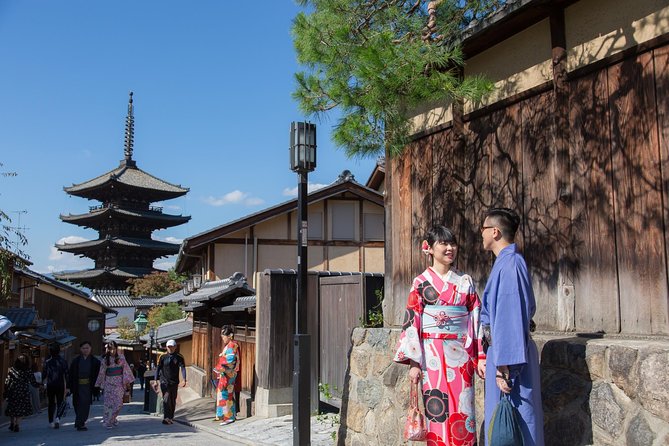 Photo Shoot with a Private Vacation Photographer in KYOTO, JAPAN - The custom route idea, and why it actually helps