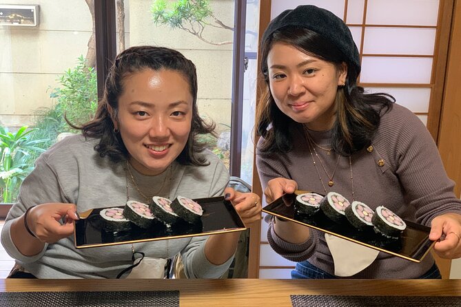 Private Art Sushi Roll Class in Kyoto - Socks, Tatami Rules, and the Kimono Touch