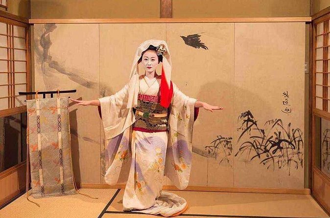 Private Dinner with Maiko and Geiko in Kyoto - Sake That Keeps Flowing (And the Rules You Must Know)