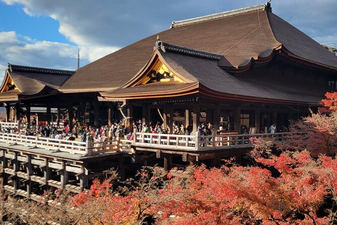 Private Guided Historical Sightseeing Tour in Kyoto - Price and logistics: $85 for a guided Kyoto classic circuit